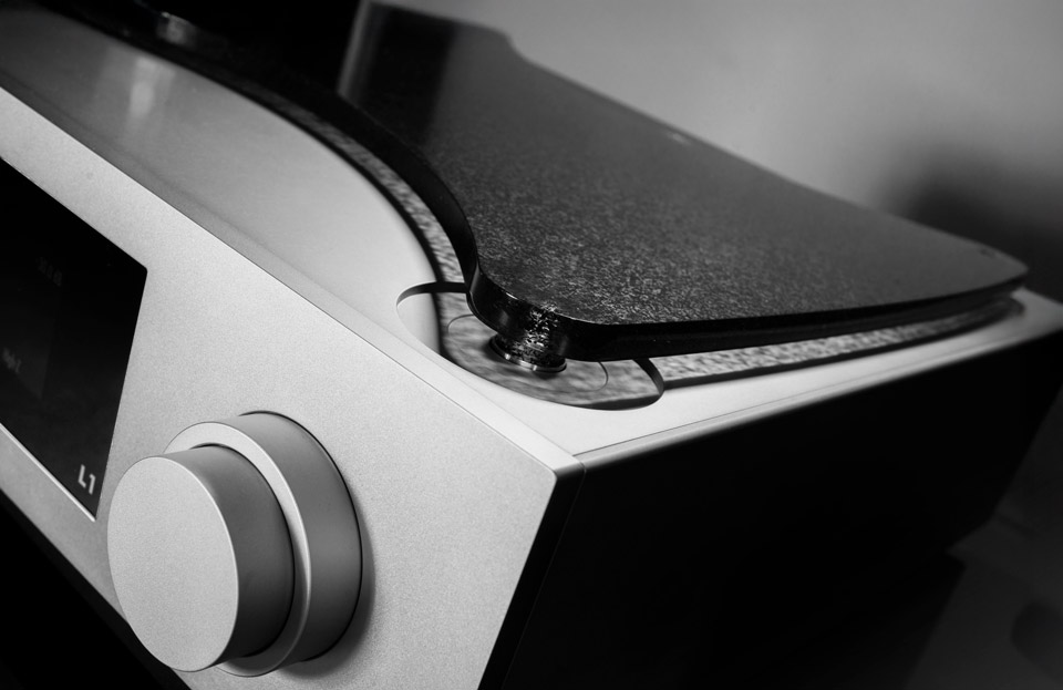 MusicWorks AcouPlex ReFract Isolation platform / damping panel