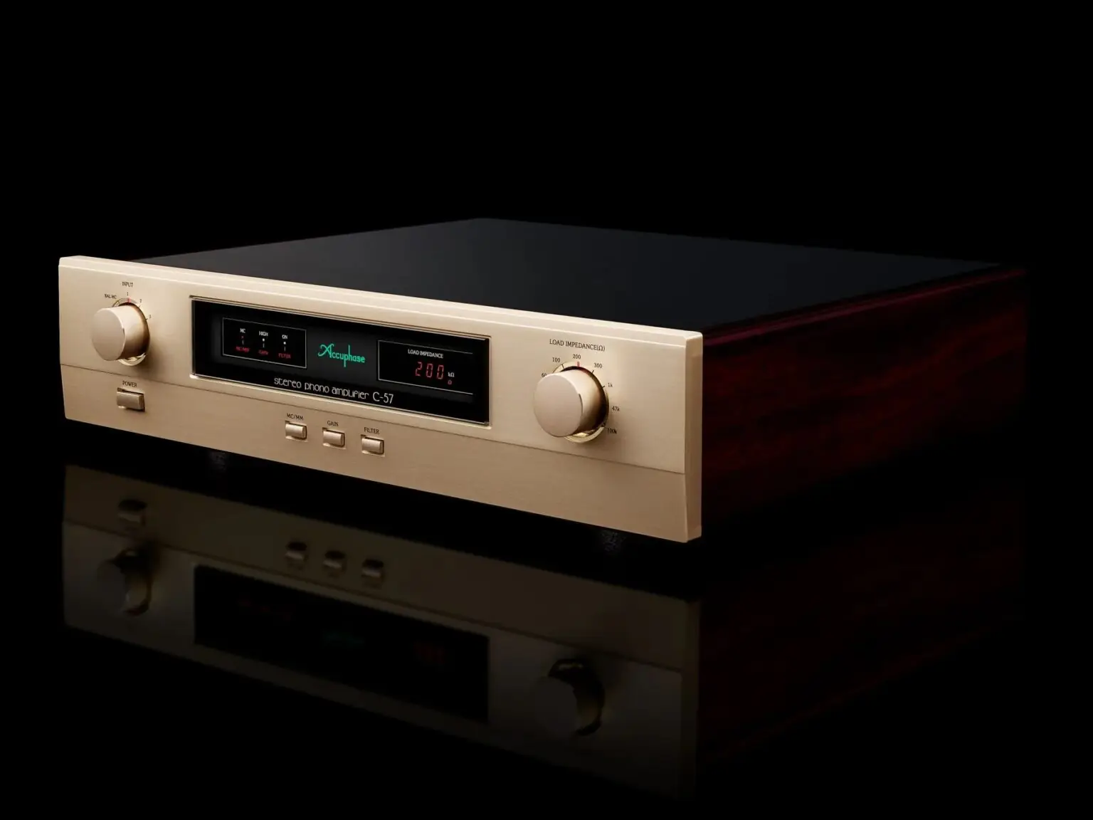 Accuphase-C-57 Stereo-Phono-Amplifier-New-Lifestyle-View-1536x1152